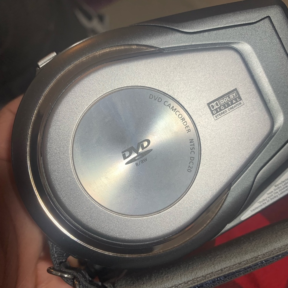 Canon NTSC DC 20 camcorder